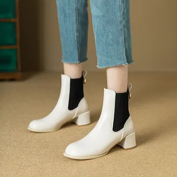 Къси ботуши на дебелите Обувки в стил Ретро с кръгло Бомбе, Женски Есенно-Зимните Модни Ботильоны От Вязаной Еластична тъкан, Обувки на масивна ток 5,5 см